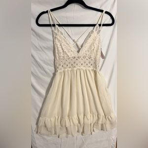 Love tree beige dress, size small.